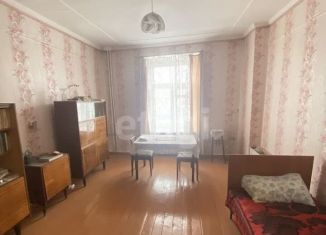Продаю 2-комнатную квартиру, 55 м2, Омск, проспект Карла Маркса, 10