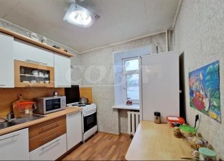 Продаю однокомнатную квартиру, 33 м2, Тюменская область, улица Тимуровцев, 28