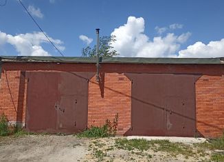 Продаю гараж, 30 м2, Донской