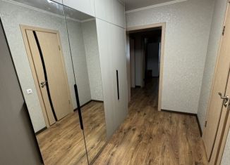 Сдам 1-комнатную квартиру, 60 м2, Тюменская область, улица Прокопия Артамонова, 13