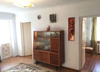 Трехкомнатная квартира в аренду, 46 м2, Краснодарский край, Комсомольский проспект, 76
