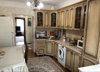3-комнатная квартира на продажу, 75 м2, Дагестан, проспект Амет-Хана Султана, 2Б