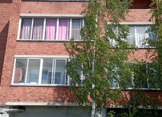 Трехкомнатная квартира на продажу, 107 м2, Барабинск, Индустриальный переулок, 37А