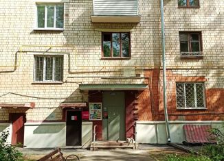Продается двухкомнатная квартира, 57 м2, Москва, улица Крупской, 8к1, метро Университет