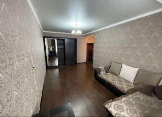 Сдача в аренду 1-комнатной квартиры, 50 м2, Дагестан, улица Гайдара Гаджиева, 22Б