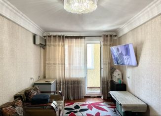 Продаю 1-комнатную квартиру, 40 м2, Дагестан, улица Ленина, 80