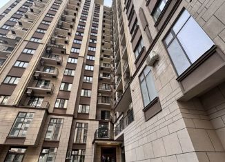 Двухкомнатная квартира на продажу, 70 м2, Махачкала, улица Ахмата-Хаджи Кадырова, 128