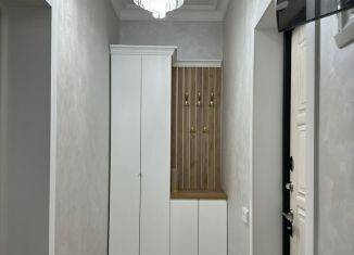 Продам 3-комнатную квартиру, 92 м2, Грозный, проспект Ахмат-Хаджи Абдулхамидовича Кадырова, 181