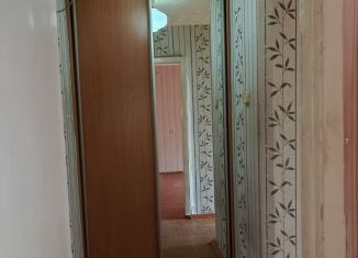 Продаю 1-ком. квартиру, 30.3 м2, Серов, улица Луначарского, 120