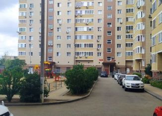 Продаю однокомнатную квартиру, 36.7 м2, Астрахань, проспект Бумажников, 9к1