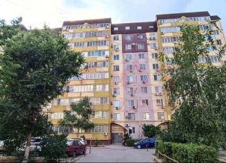 Продам четырехкомнатную квартиру, 120 м2, Волгоградская область, улица Таращанцев, 68