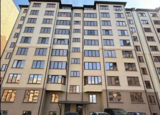 Продается трехкомнатная квартира, 102.1 м2, Нальчик, улица Шарданова, 50, район Хладокомбинат