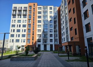 Продажа двухкомнатной квартиры, 64.8 м2, Калининград, Батальная улица, 65Б