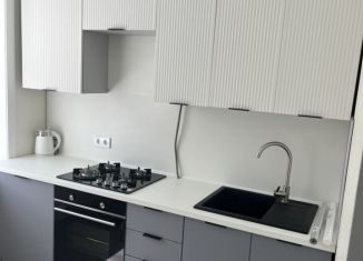 Сдается трехкомнатная квартира, 70 м2, Коломна, улица Гагарина, 21