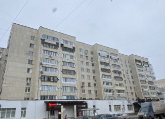 Трехкомнатная квартира на продажу, 65 м2, Уфа, улица Кирова, 47