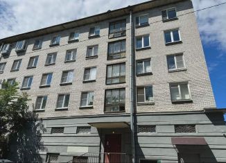Продам 2-комнатную квартиру, 42 м2, Сестрорецк, улица Володарского, 5