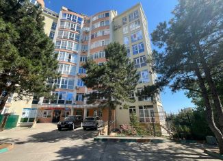 Продается трехкомнатная квартира, 79 м2, Крым, улица Авроры, 110
