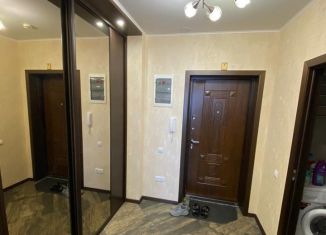 Сдам 1-ком. квартиру, 38 м2, Ростов-на-Дону, Таганрогская улица, 132/3