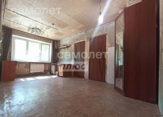 Продается 3-комнатная квартира, 49.5 м2, Нижний Новгород, проспект Кораблестроителей, 28, метро Буревестник