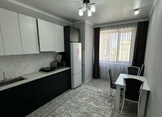 2-комнатная квартира на продажу, 77 м2, Дагестан, улица Гамзат-бека, 11