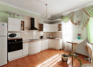Продается двухкомнатная квартира, 108.8 м2, Татарстан, улица Толстого, 14А