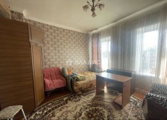 Сдается в аренду 2-комнатная квартира, 42 м2, Владимирская область, Девическая улица, 2