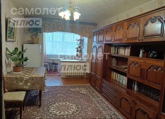 Продаю трехкомнатную квартиру, 60.7 м2, Астраханская область, улица Дубровинского, 52к2