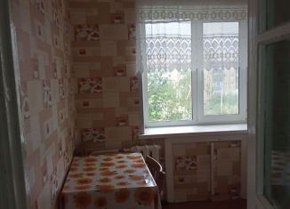 Сдам в аренду 1-ком. квартиру, 30 м2, Туймазы, улица Аксакова, 7