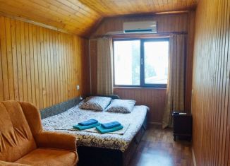 Комната в аренду, 16 м2, Алушта, улица Багликова, 26А