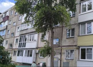 Продаю 3-комнатную квартиру, 57 м2, Курганская область, улица Криволапова, 46