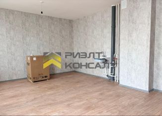 Продажа 3-комнатной квартиры, 89 м2, Омская область, улица Леонида Маслова, 1А