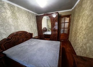Сдается 3-комнатная квартира, 65 м2, Ставропольский край, улица Калинина, 133