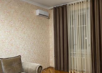 Сдача в аренду однокомнатной квартиры, 40 м2, Дагестан, улица Абубакарова, 110А