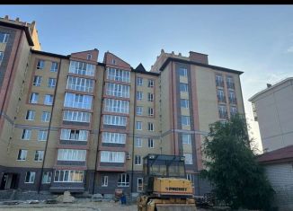 Продается 2-комнатная квартира, 70 м2, Элиста, улица В.И. Ленина, 234