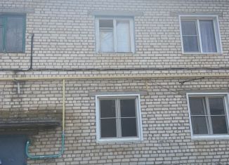 Продам двухкомнатную квартиру, 48 м2, Ленинск, микрорайон ПМК-40, 7Б