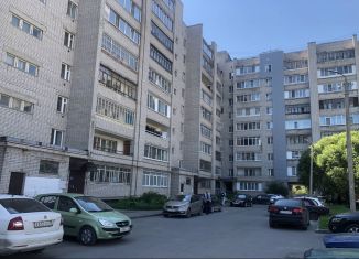 Продажа 2-комнатной квартиры, 46.7 м2, Вологда, улица Луначарского, 12, микрорайон Лукьяново