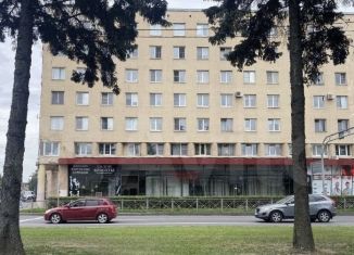 Сдается в аренду торговая площадь, 70 м2, Санкт-Петербург, Красногвардейская площадь, 5, муниципальный округ Большая Охта