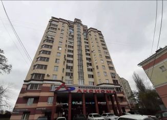 Продаю трехкомнатную квартиру, 114 м2, Воронежская область, проспект Революции, 9А