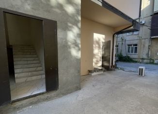 Продажа двухкомнатной квартиры, 74 м2, Махачкала, улица Комарова, 12
