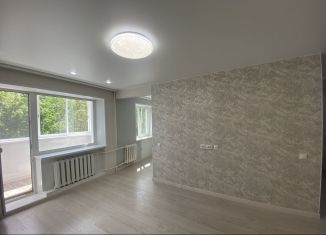 Продаю двухкомнатную квартиру, 42.3 м2, Сарапул, улица Горького, 14А