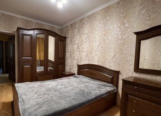 Сдается в аренду 2-ком. квартира, 65 м2, Белореченск, улица Свердлова, 1А