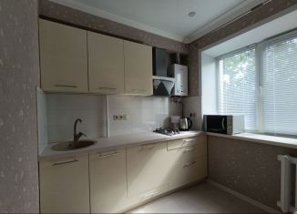 Сдаю 1-ком. квартиру, 30.7 м2, Орёл, улица Герцена, 13