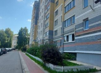 Продам 1-комнатную квартиру, 38 м2, Кострома, Фабричный район, улица Коммунаров, 6