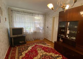 Продам 2-ком. квартиру, 42 м2, Волгоград, улица Кузнецова, 27