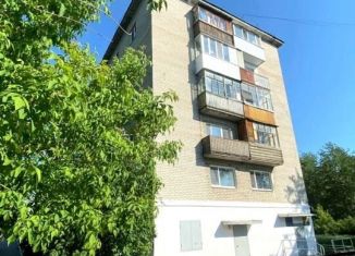 Продается 2-ком. квартира, 38 м2, Пермский край, улица Свердлова, 72