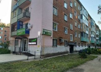 Продается 3-ком. квартира, 62 м2, Рославль, 15-й микрорайон, 12