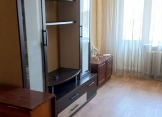 Сдается двухкомнатная квартира, 47 м2, Астрахань, улица Безжонова, 80