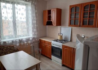 Сдается двухкомнатная квартира, 50 м2, Череповец, Городецкая улица, 26