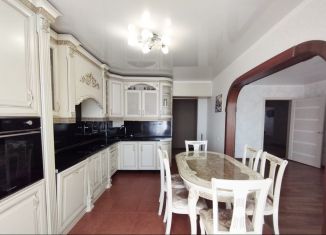 Продам 3-комнатную квартиру, 89 м2, Тюмень, Судоремонтная улица, 24