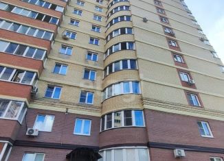 Продается 3-комнатная квартира, 77 м2, Омская область, улица Ватутина, 29/2